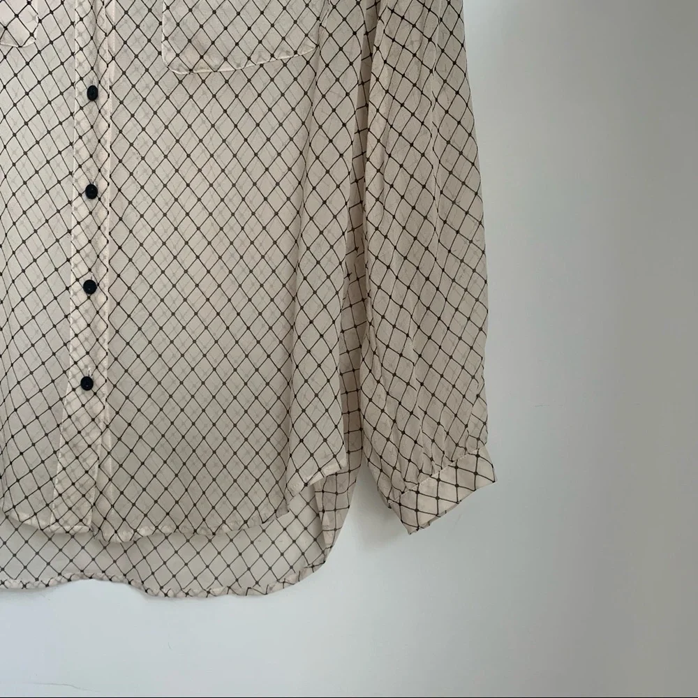 Club Monaco Sheer Ivory Button Down Size S - Picture 2 of 3
